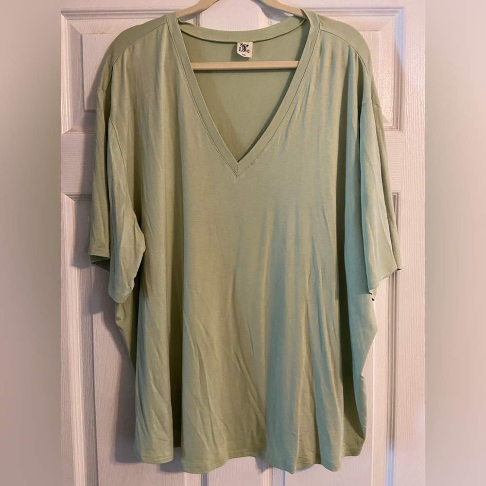 Light Green V-Neck Top - 3X